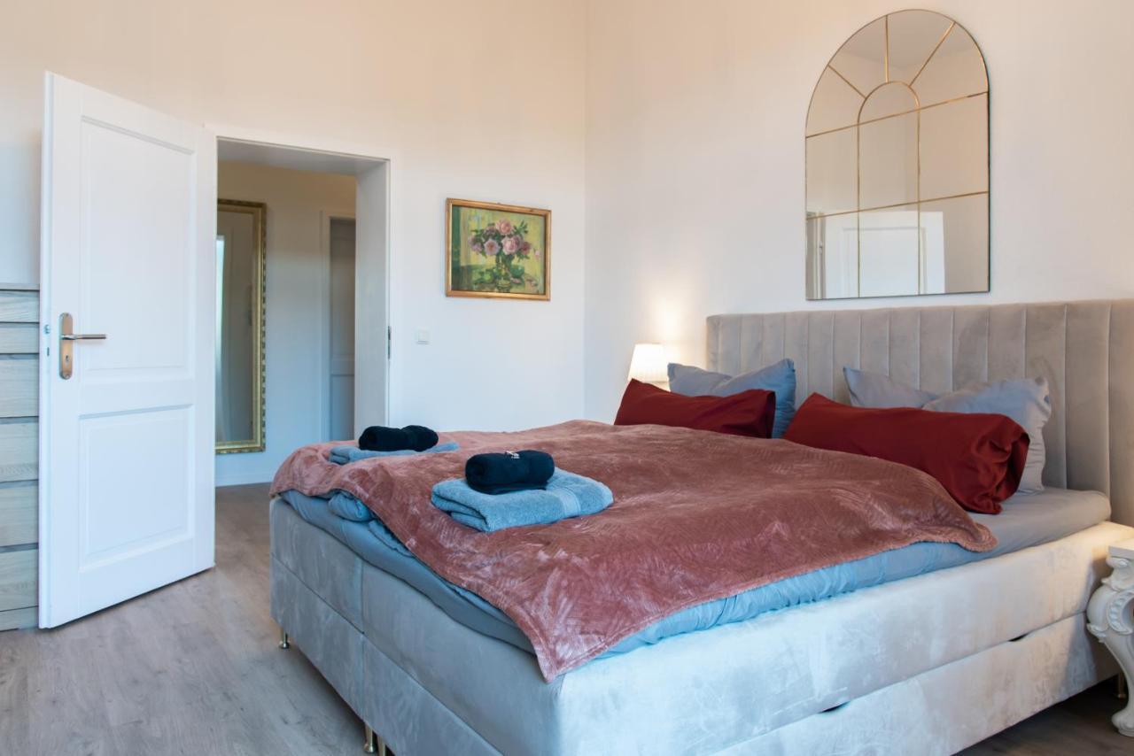 The Grande Kassberg Apartment - Balkon, Netflix, Nespresso, Zentral Chemnitz Bagian luar foto
